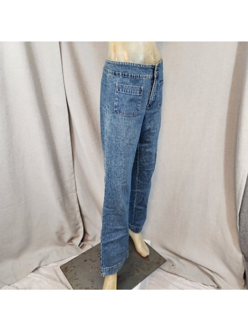 GAP Boho Straight Leg Mid Rise Med Wash Denim Blue Jeans Size 8 MEDIUM 30 W x30I - Picture 3 of 7